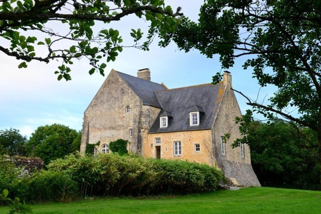 Vila Le Chateau De Neuilly La Foret Isigny-sur-Mer Exteriér fotografie