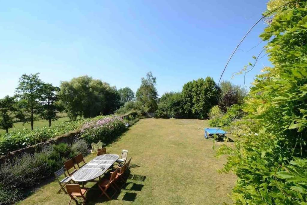 Vila Le Chateau De Neuilly La Foret Isigny-sur-Mer Exteriér fotografie